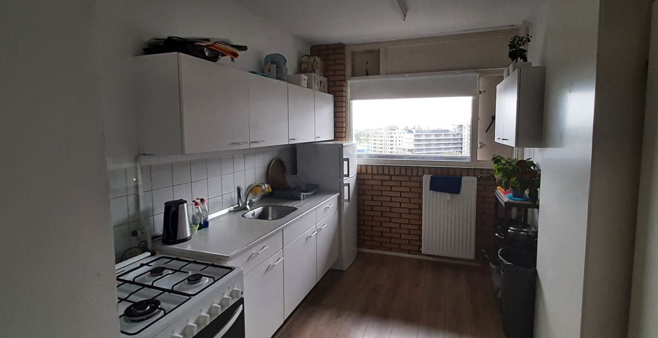 Private Bedroom Available in Shared Apartment - Image 6